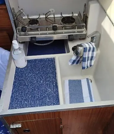 Botel Bateau Nuit Atypique Sur Charmant Voilier
