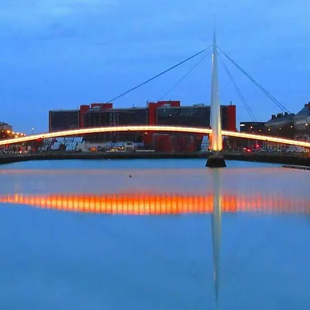 Bateau Nuit Atypique Sur Charmant Voilier *
